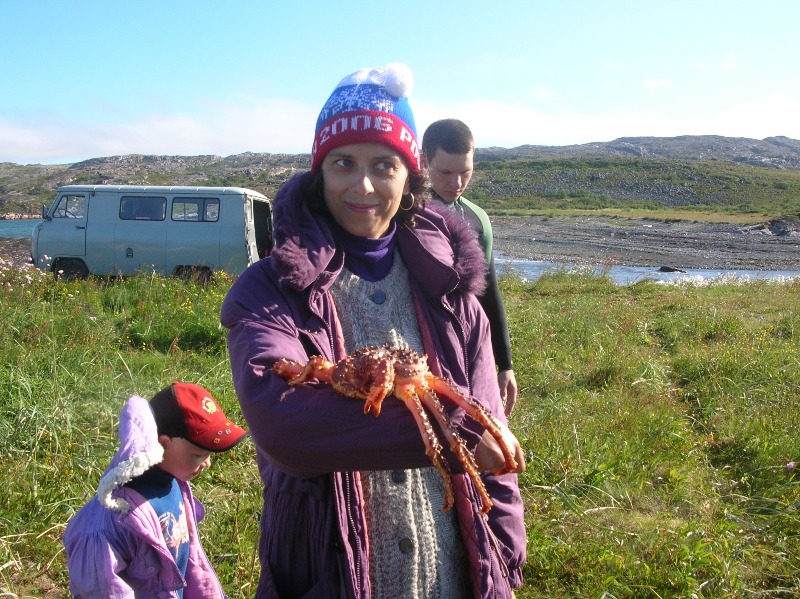 жена с крабом жена с крабом