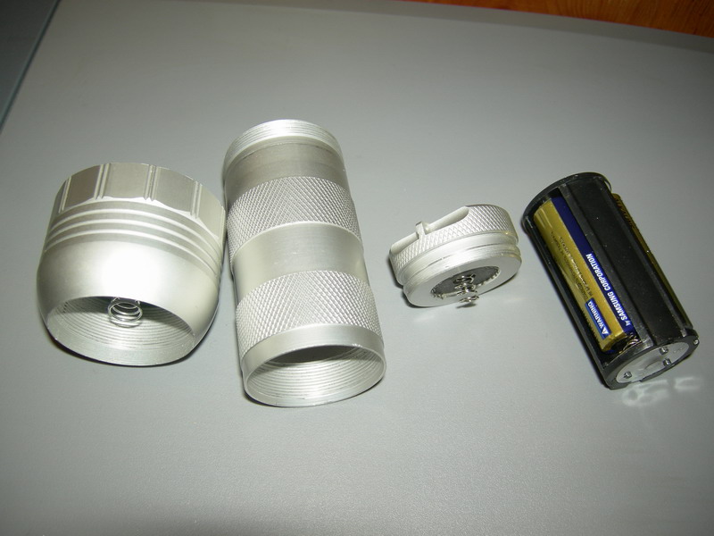 Фонарик.