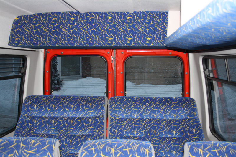микроавтобус