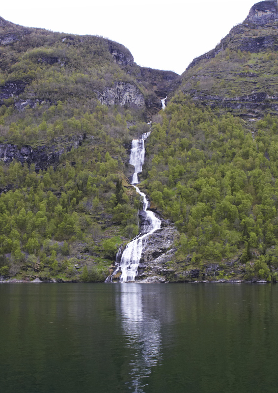 Водопад