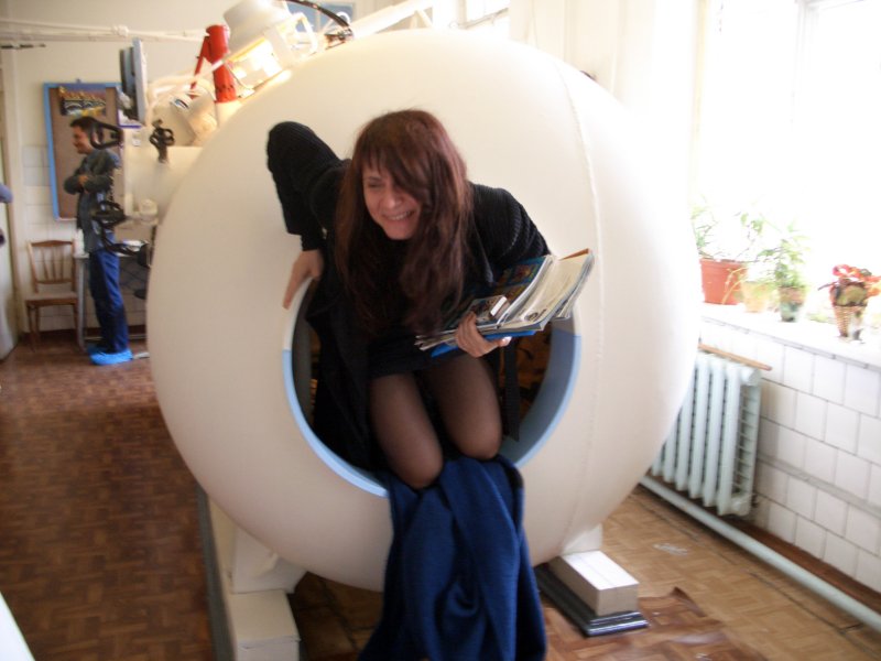 Люба с учебниками! Люба с учебниками!