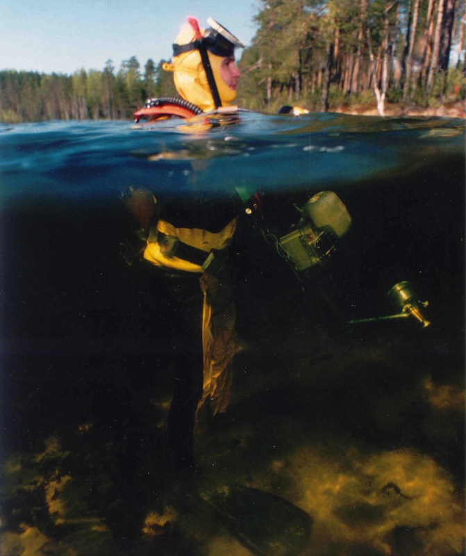 в полводы.