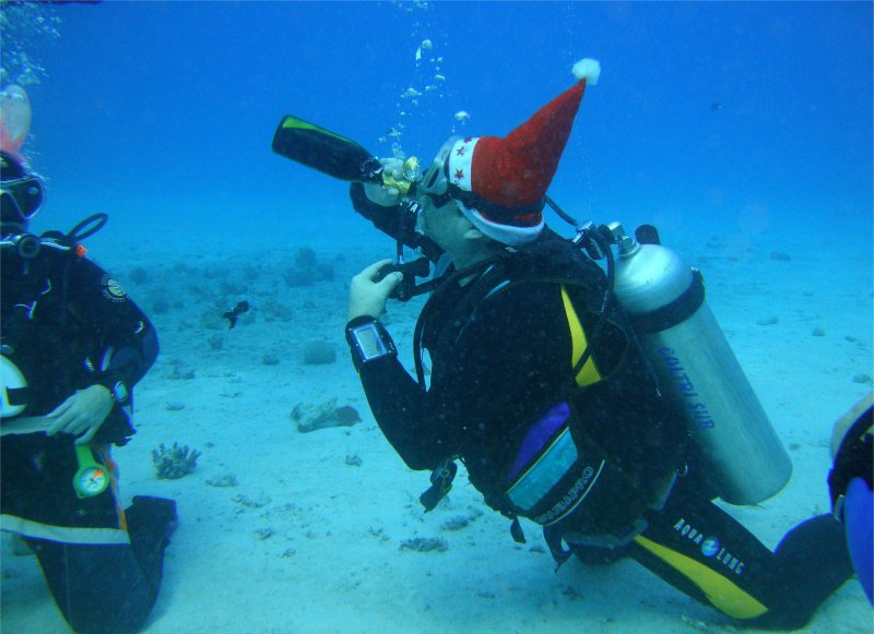 Пьющий Дед Мороз Пьющий Дед Мороз