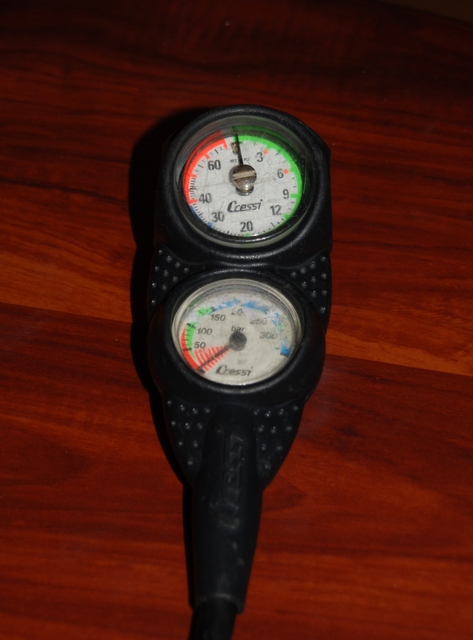 Консоль Cressi три в одном Манометр+глубиномер+компас 1 Консоль Cressi три в одном Манометр+глубиномер+компас 1