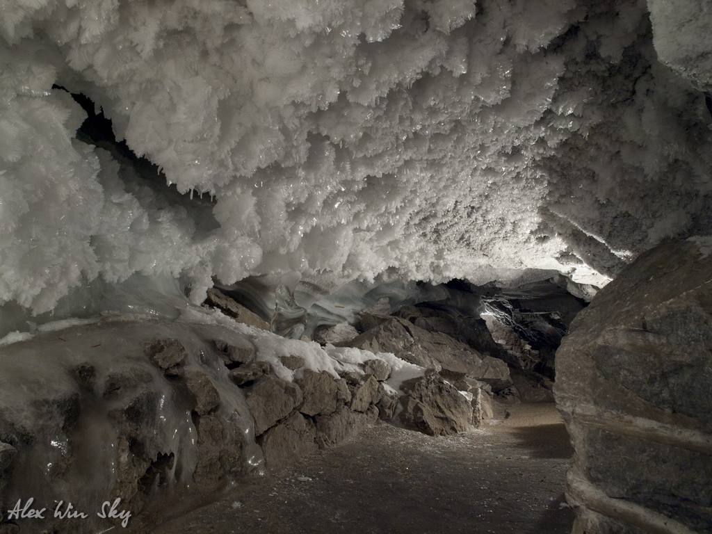 Ледяная Пещера