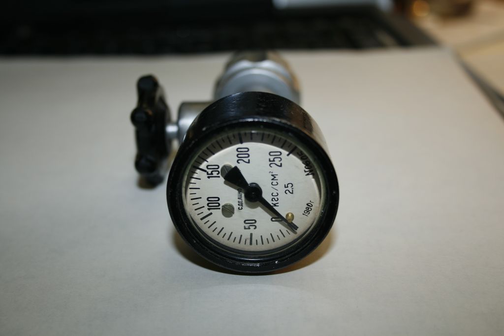 Манометры выского давления 3 Манометры выского давления 3