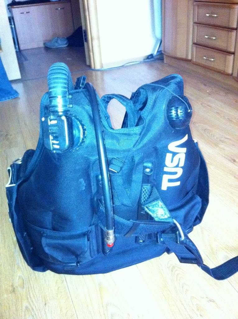 Tusa Platina Evolution BCD, Black (BCJ-3860) Tusa Platina Evolution BCD, Black (BCJ-3860)