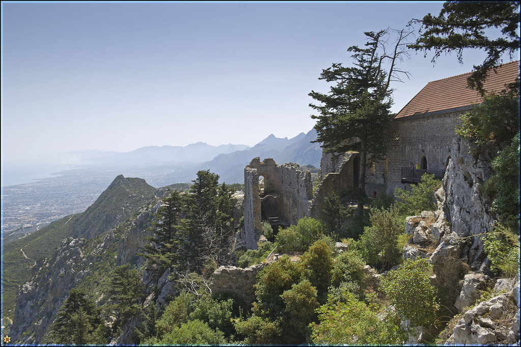 В крепости Св. Иллариона В крепости Св. Иллариона