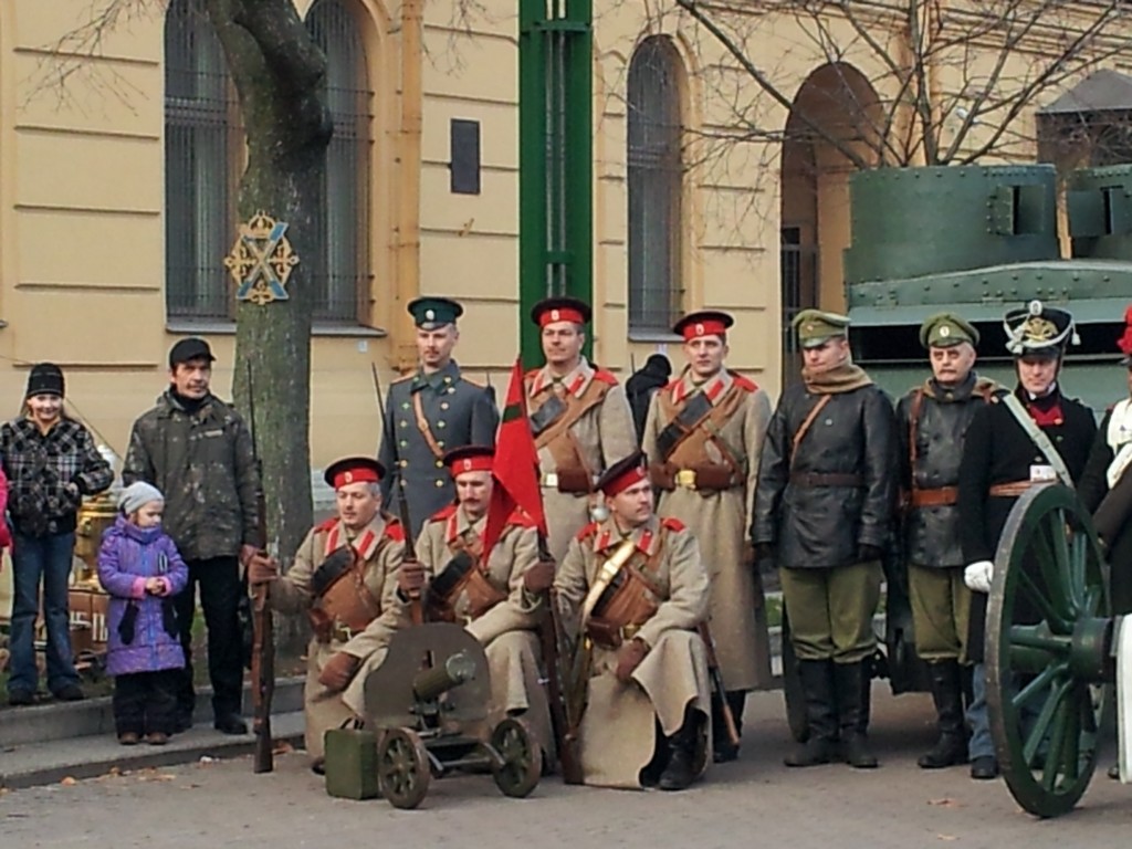 Реконструкция "Три эпохи Преображенского полка"