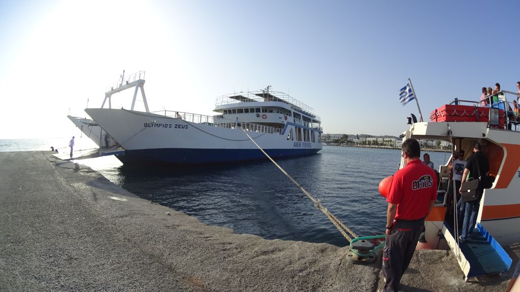 Паром Olympios Zeus Паром Olympios Zeus