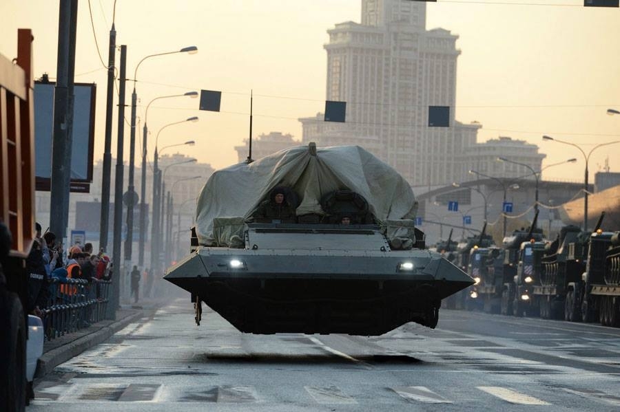 Тааанк