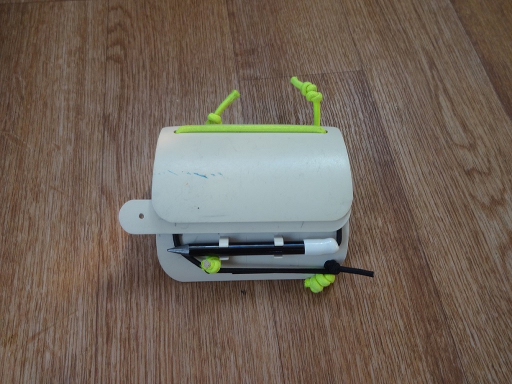 Слейт наручный трёхстраничный Слейт наручный трёхстраничный