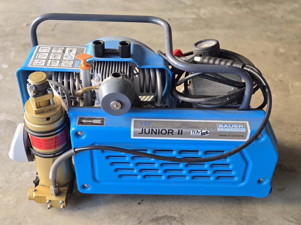 Bauer Junior 4