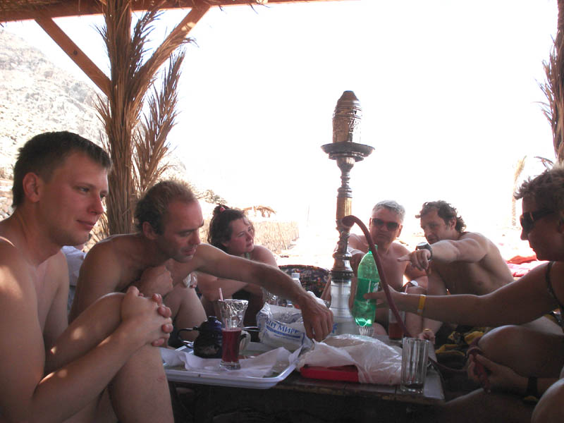 на привале на привале