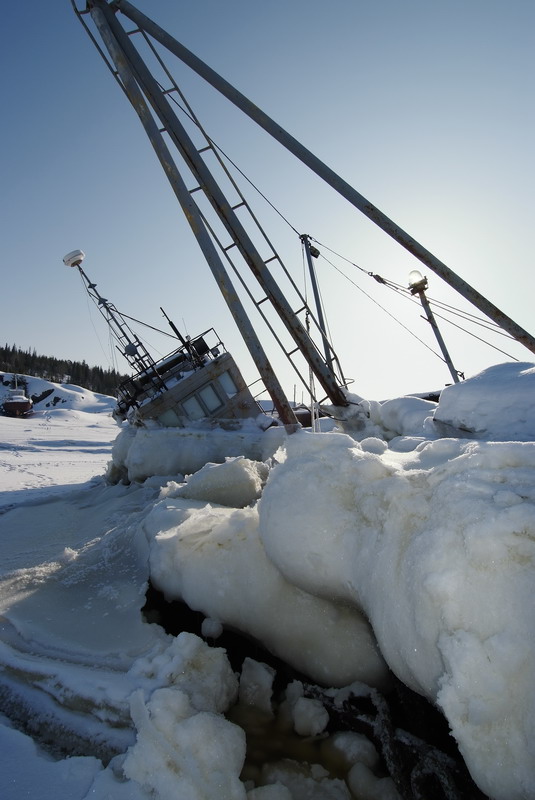 Белое море. Март 2009 г. (фото М.Ведехина). Белое море. Март 2009 г. (фото М.Ведехина).