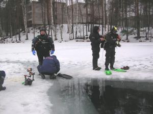 Под лёд - за фотокадром