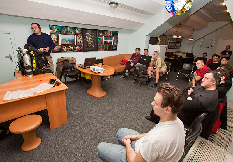 Демонстрация CCR Discovery Cis-Lunar Mark VI Демонстрация CCR Discovery Cis-Lunar Mark VI