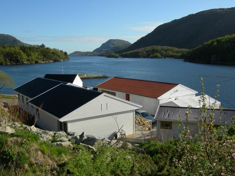 Вид на дайв-центр и кемпинг в Гулене Вид на дайв-центр и кемпинг в Гулене