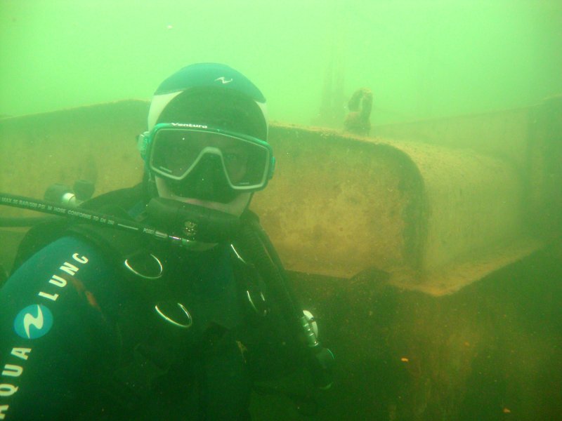 У кабины второго экскаватора. Андрей У кабины второго экскаватора. Андрей