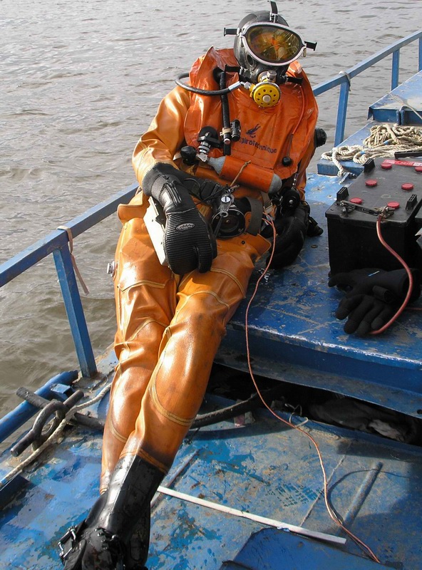 Пока не скажете откуда вода, нырять отказываюсь. Пока не скажете откуда вода, нырять отказываюсь.