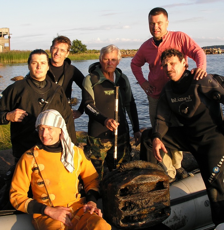 Археологи. Археологи.