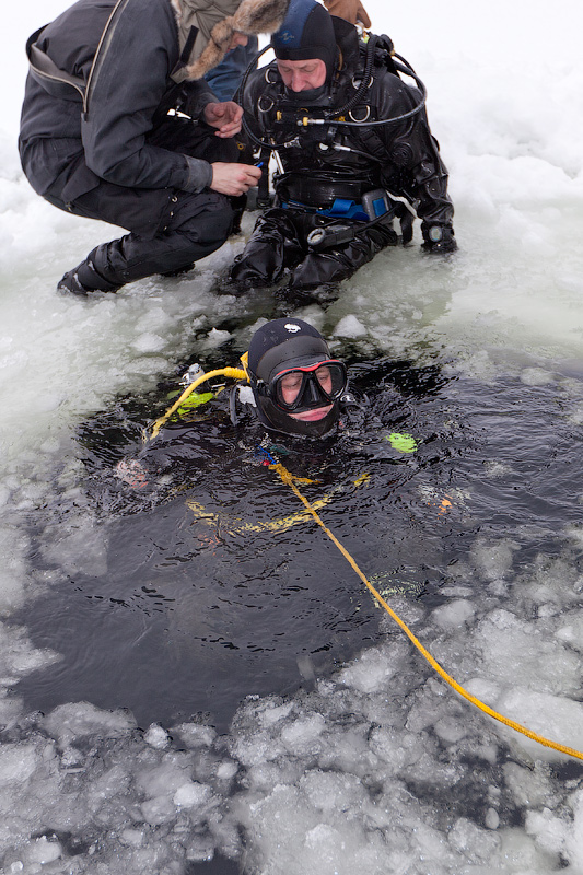 Цвелодубово: подлёдная нырялка и волейбол. 04-06.02.11 Цвелодубово: подлёдная нырялка и волейбол. 04-06.02.11