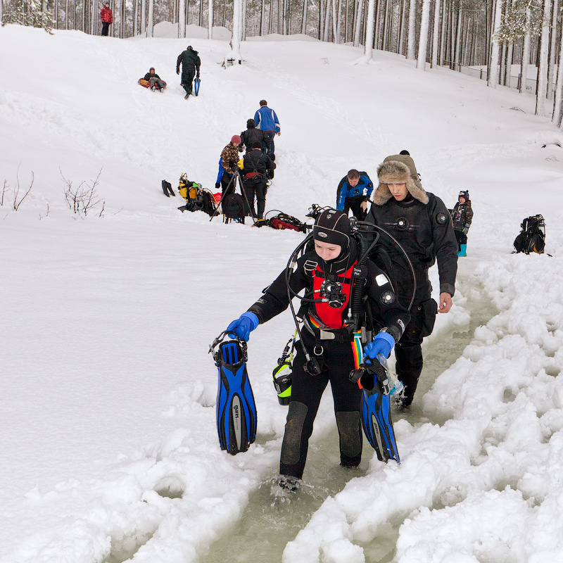 Цвелодубово: подлёдная нырялка и волейбол. 04-06.02.11 Цвелодубово: подлёдная нырялка и волейбол. 04-06.02.11