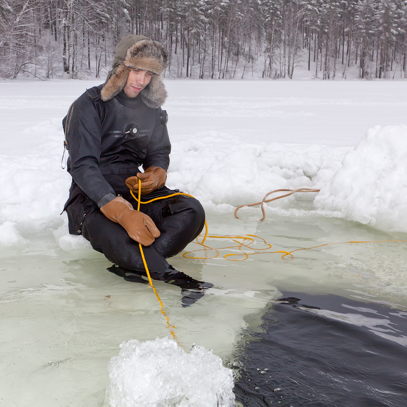 Цвелодубово: подлёдная нырялка и волейбол. 04-06.02.11 Цвелодубово: подлёдная нырялка и волейбол. 04-06.02.11