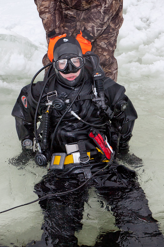 Цвелодубово: подлёдная нырялка и волейбол. 04-06.02.11 Цвелодубово: подлёдная нырялка и волейбол. 04-06.02.11