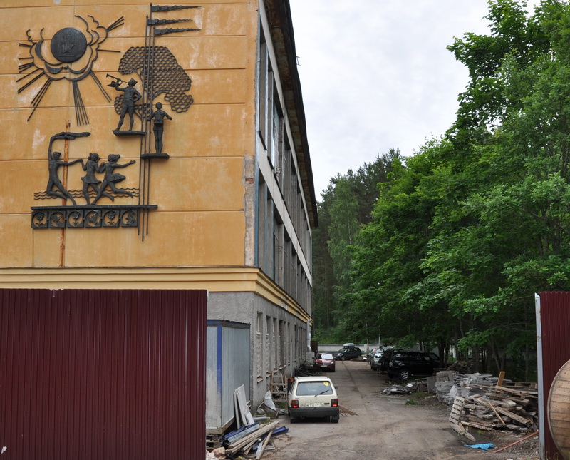 "Авроровец" въезд к корпусу "Авроровец" въезд к корпусу