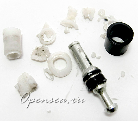 Развороченная демпферная втулка Развороченная демпферная втулка