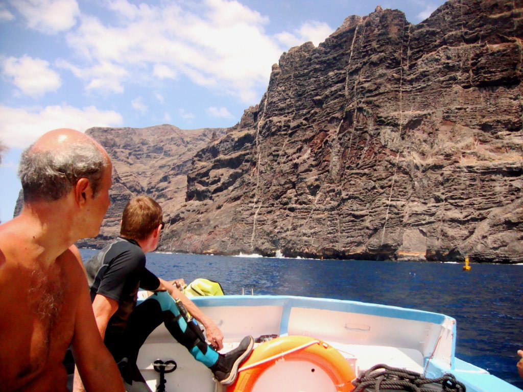 Андрей на боте у Лос Хигантес Андрей на боте у Лос Хигантес