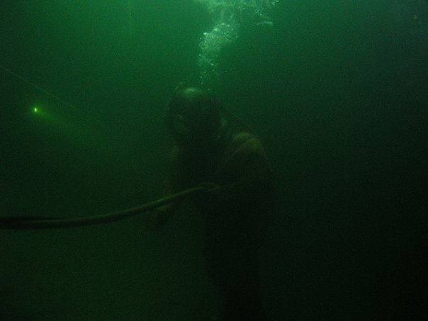 под водой в 3-х болтовке под водой в 3-х болтовке