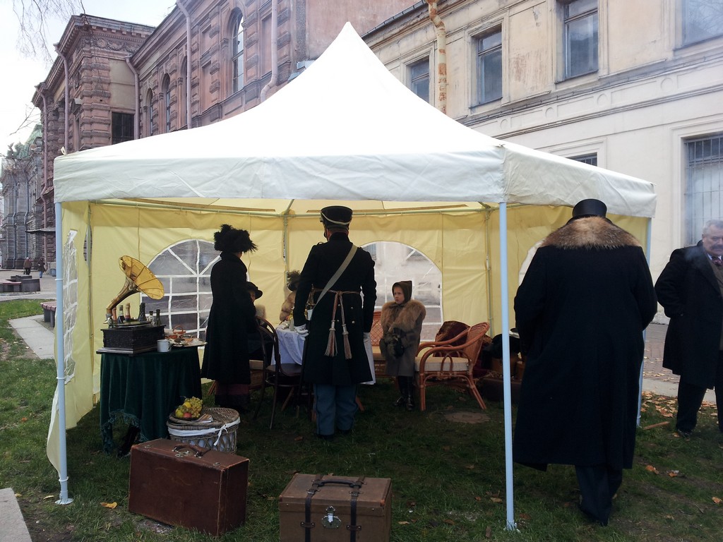 Реконструкция "Три эпохи Преображенского полка" Реконструкция "Три эпохи Преображенского полка"