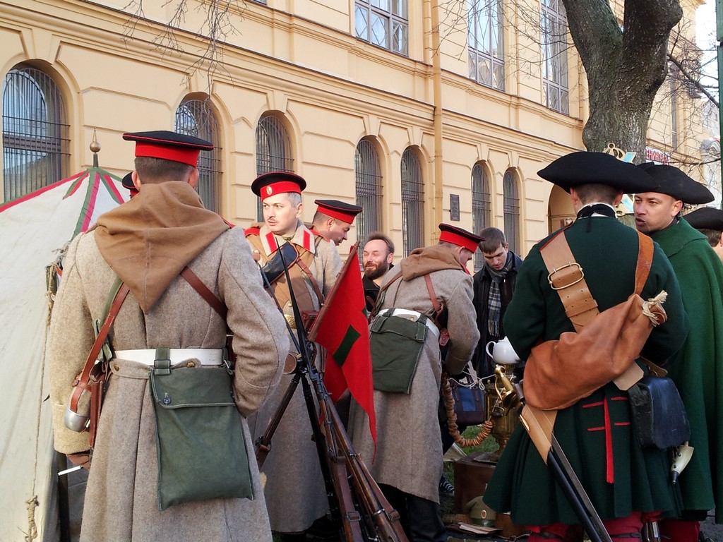 Реконструкция "Три эпохи Преображенского полка" Реконструкция "Три эпохи Преображенского полка"