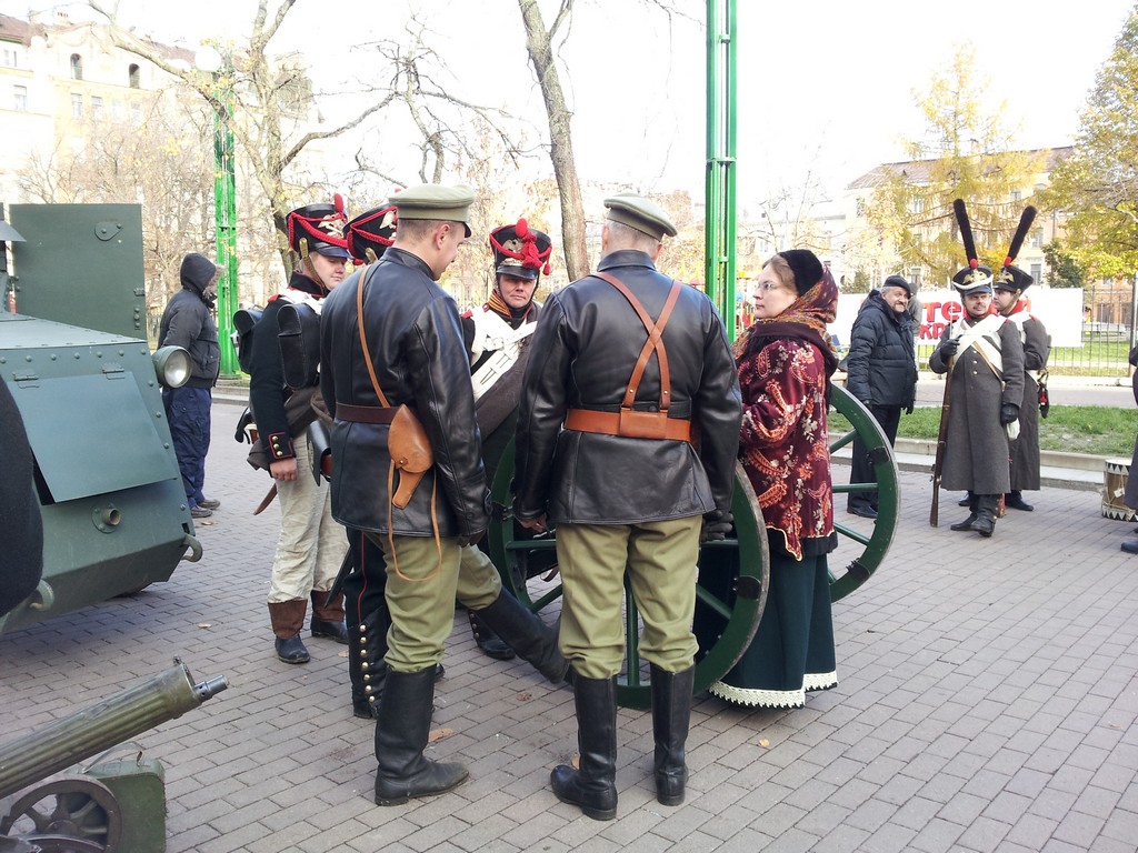 Реконструкция "Три эпохи Преображенского полка" Реконструкция "Три эпохи Преображенского полка"