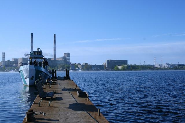 Одиссей-2 у причала в яхт-клубе РАДУГА Одиссей-2 у причала в яхт-клубе РАДУГА