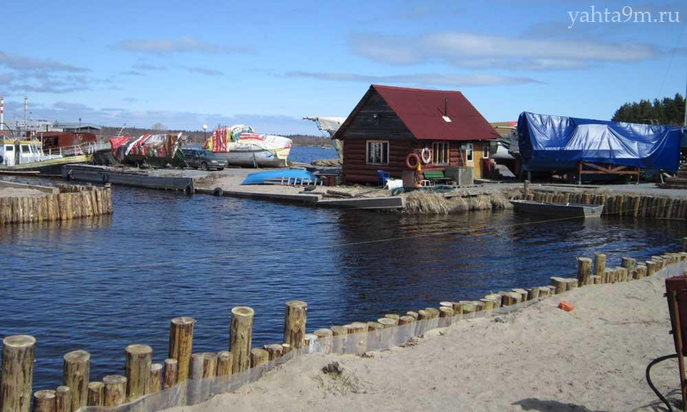 Домик охраны в яхт-клубе РАДУГА Домик охраны в яхт-клубе РАДУГА