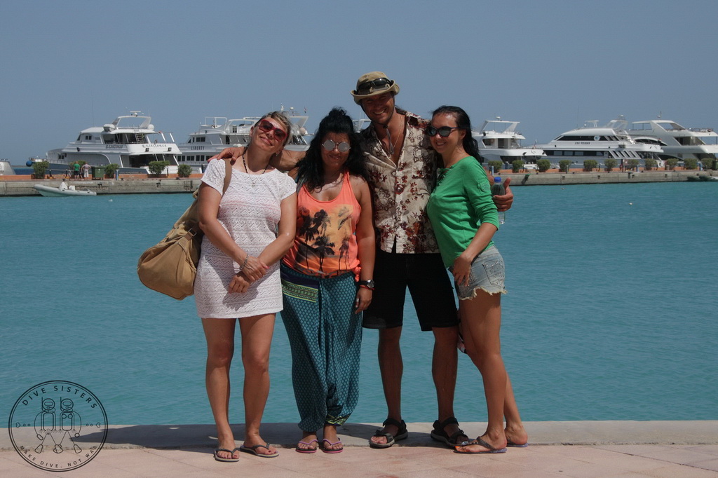 Сафари на Sea Serpent в июле 2013. Бразерсы, Дедалус, Эльфинстоун Сафари на Sea Serpent в июле 2013. Бразерсы, Дедалус, Эльфинстоун