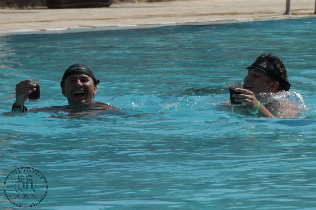 Сафари на Sea Serpent в июле 2013. Бразерсы, Дедалус, Эльфинстоун Сафари на Sea Serpent в июле 2013. Бразерсы, Дедалус, Эльфинстоун