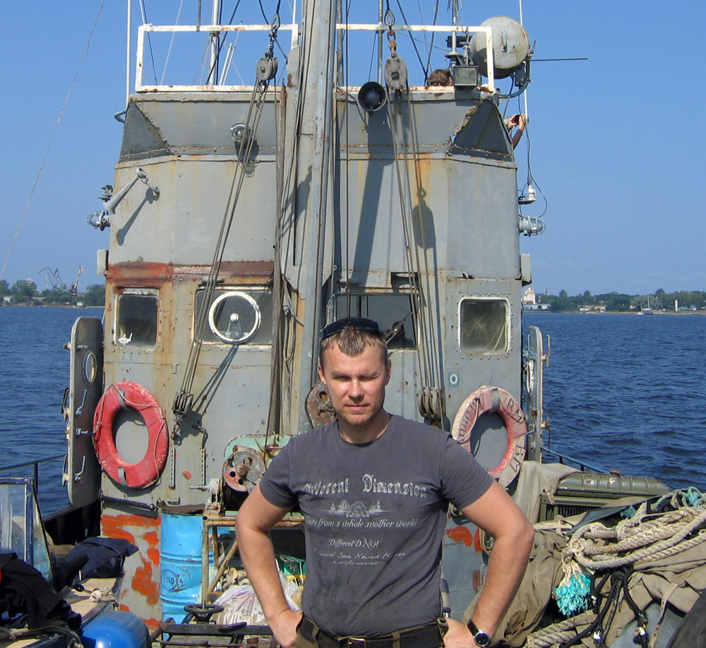 за хабаром за хабаром