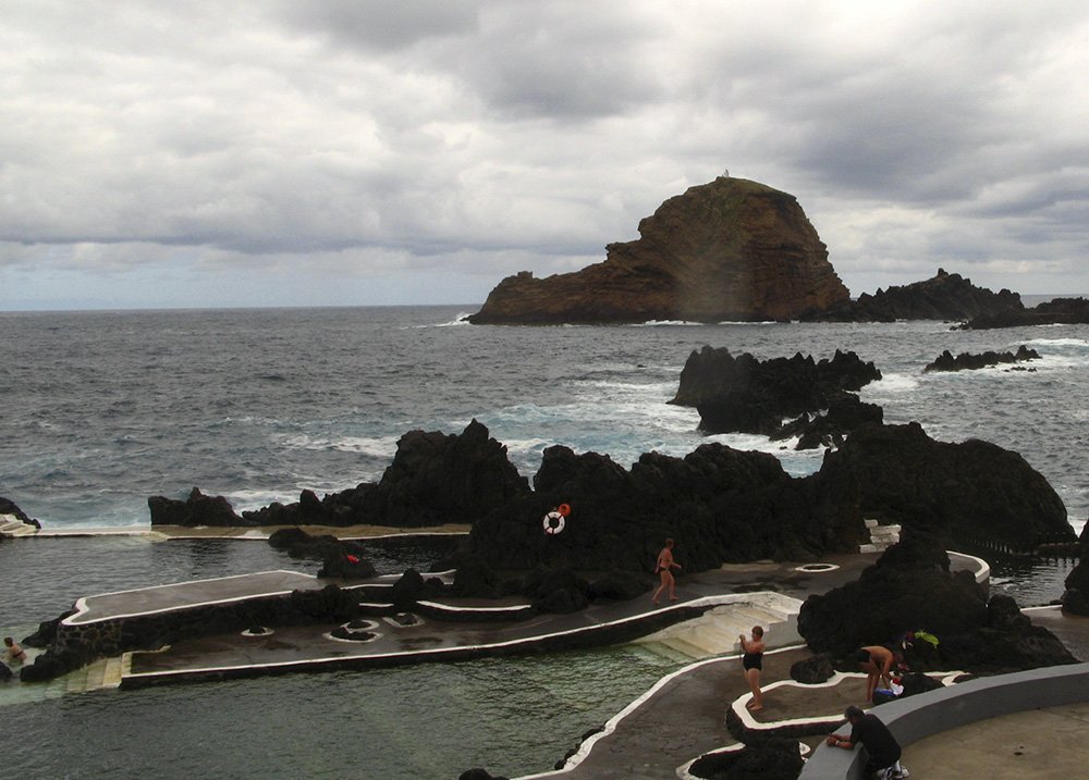 Бассейн в океане Бассейн в океане
