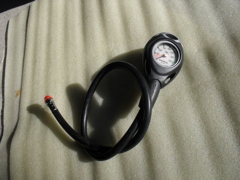 Манометр Suunto Манометр Suunto