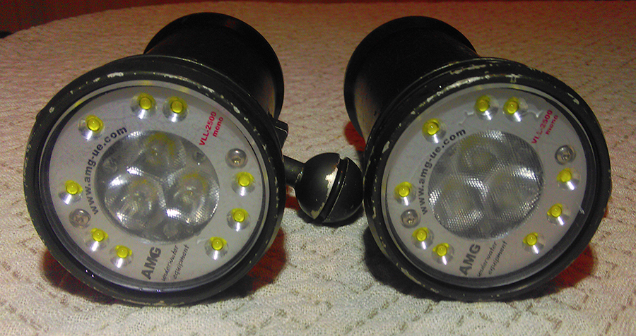 Два фонаря AMG 2500 Два фонаря AMG 2500