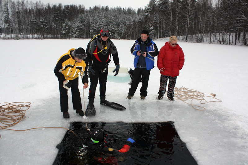 Подледные погружения в Цвелодубово (23-25 января 2009) Подледные погружения в Цвелодубово (23-25 января 2009)