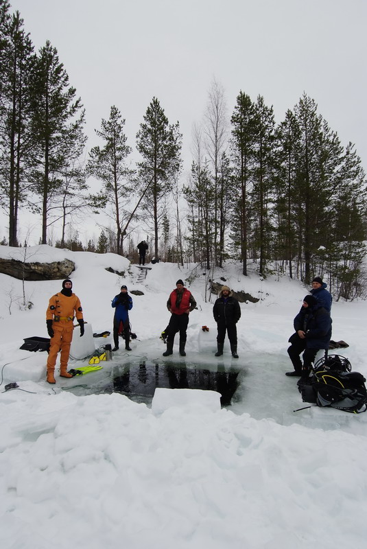 Белое море. Март 2009 г. (фото М.Ведехина). Белое море. Март 2009 г. (фото М.Ведехина).