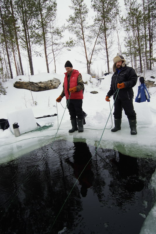 Белое море. Март 2009 г. (фото М.Ведехина). Белое море. Март 2009 г. (фото М.Ведехина).