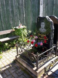 Дима Александров Серафимовское кладбище Дима Александров Серафимовское кладбище