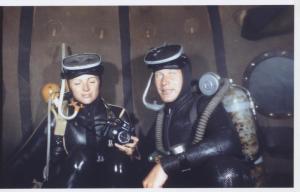 Людмила и Леонид Бугровы в подводном доме "Спрут", 1983 г. Людмила и Леонид Бугровы в подводном доме "Спрут", 1983 г.
